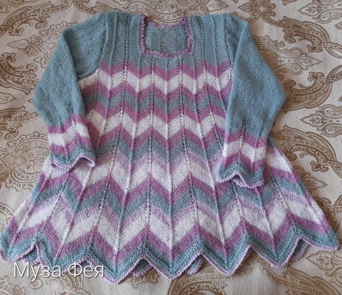 Нежный джемпер спицами в стиле Миссони