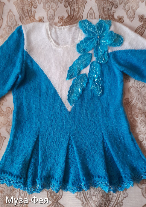 Костюм спицами "Волшебный цветок" Костюм спицами "Волшебный цветок"