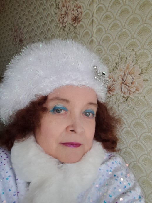 Рембрандтовский берет "Снежок" спицами