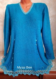 Костюм "Вечер в Париже" - аллюзия на духи Буржуа.