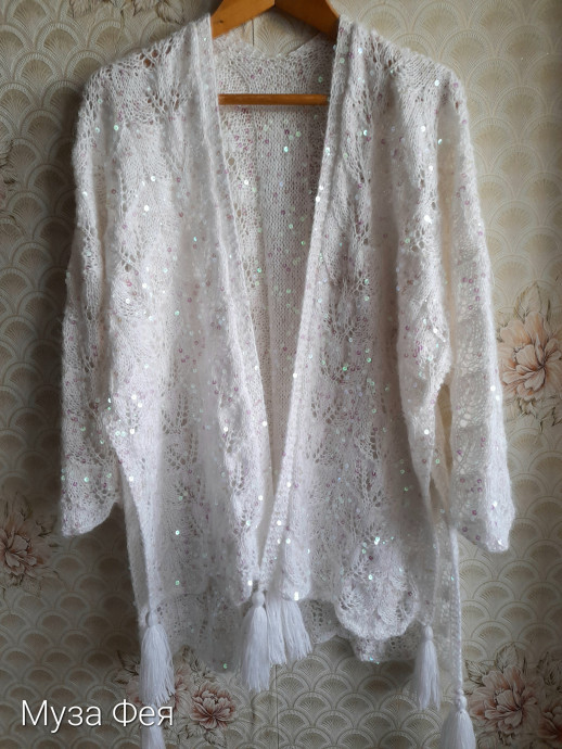 Первые снежинки. Кардиган-накидка спицами. Первые снежинки. Кардиган-накидка спицами.