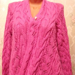 Жакет спицами поперечного вязания.