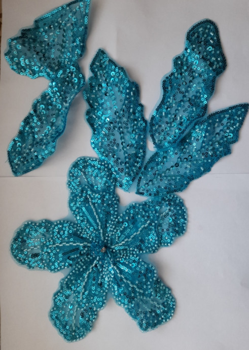 Костюм спицами "Волшебный цветок" Костюм спицами "Волшебный цветок"