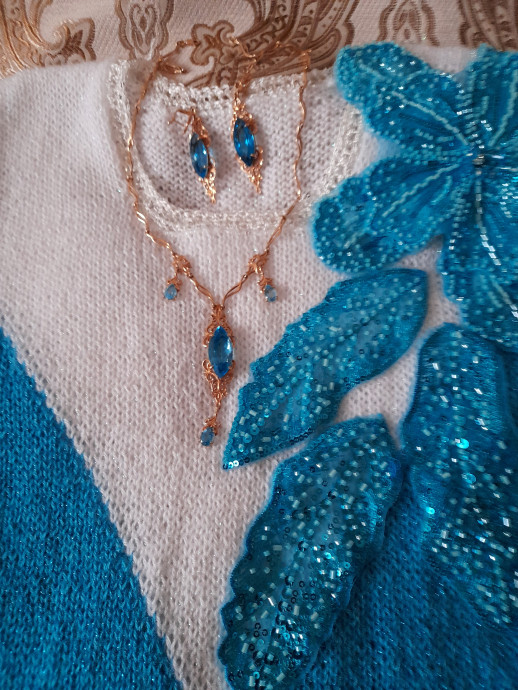 Костюм спицами "Волшебный цветок" Костюм спицами "Волшебный цветок"