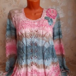 Ажурный пуловер из секционной пряжи.