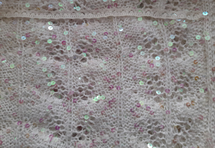 Первые снежинки. Кардиган-накидка спицами. Первые снежинки. Кардиган-накидка спицами.