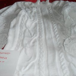белый свитерок