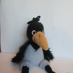 Новые аксессуары для вязаной вороны