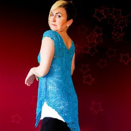 Блуза-разлетайка размер 46-56 вискоза с люриксом, связана крючком.