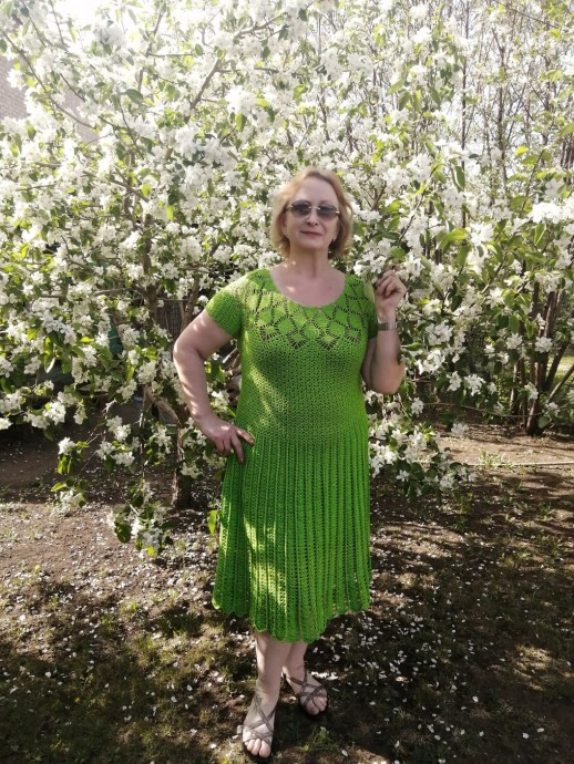 Платье крючком "Зеленое очарование"