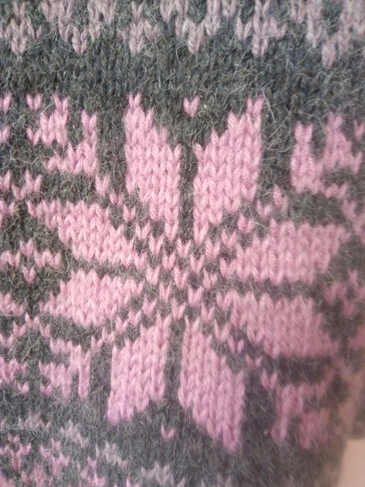 Женский свитер оверсайз ручной работы
