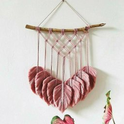 Панно на стену для интерьера из пряжи.