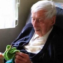 Свитерочки для пингвинов.