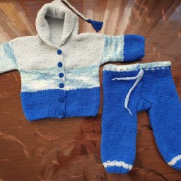 детский костюм- спицами