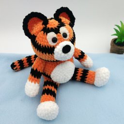 Плюшевый тигрёнок - символ 2022 года!