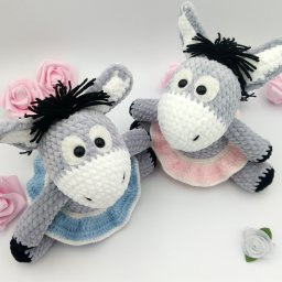 Плюшевые ослики в юбочках