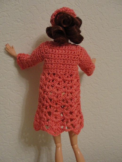 Одежда на куклу Барби.