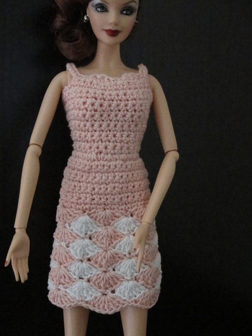 Одежда на куклу Барби.