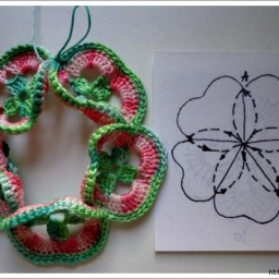 Объемный цветок