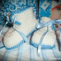Пинетки-ботиночки для новорожденного