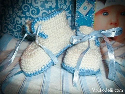 Пинетки-ботиночки для новорожденного