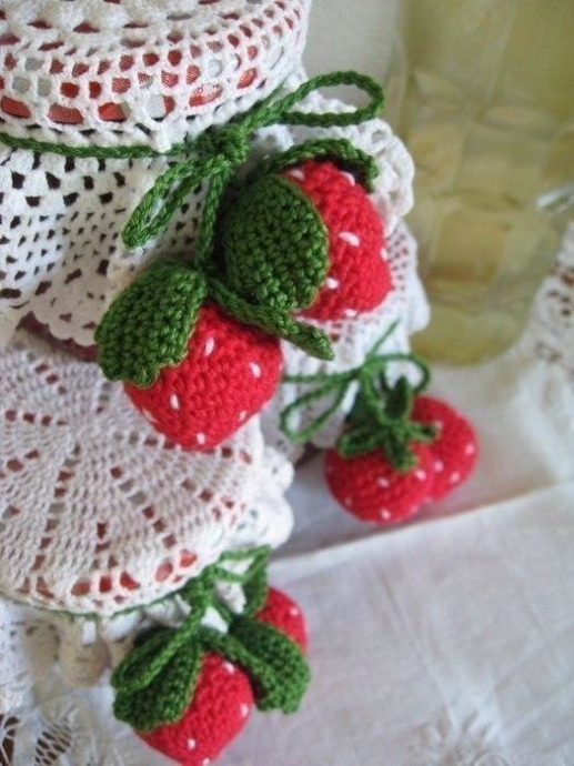 Мастер-класс по вязанию клубнички крючком