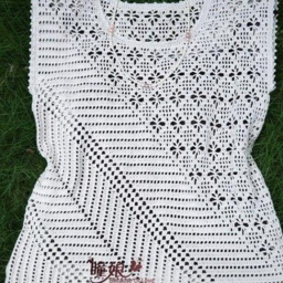 Топ с диагональным узором