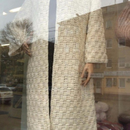 Пальто крючком с витрины