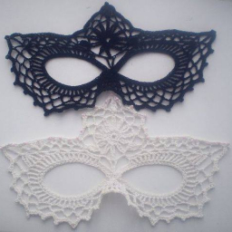 Вяжем красивую маску