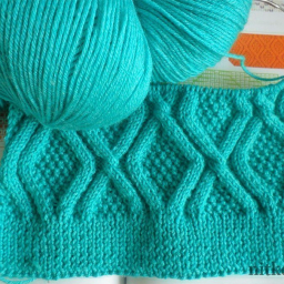 Узор спицами из ромбов