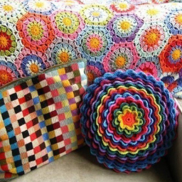 Декоративная подушка