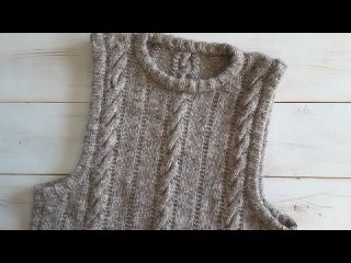 Жилет спицами