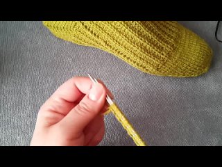 Мужские носки двумя спицами без швов