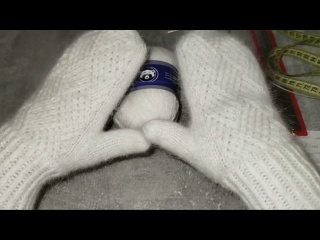 Тëплые варежки из пуха норки узором "Пышная плетëнка с ромбами"