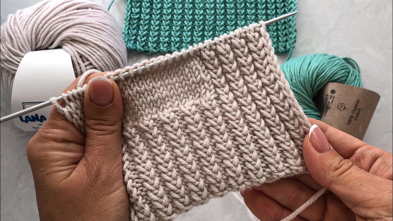 Накидка спицами "Медовые реки"