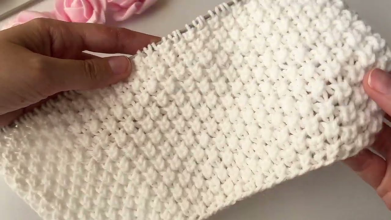 Потрясающий и очень простой рельефный ажурный воздушный узор спицами